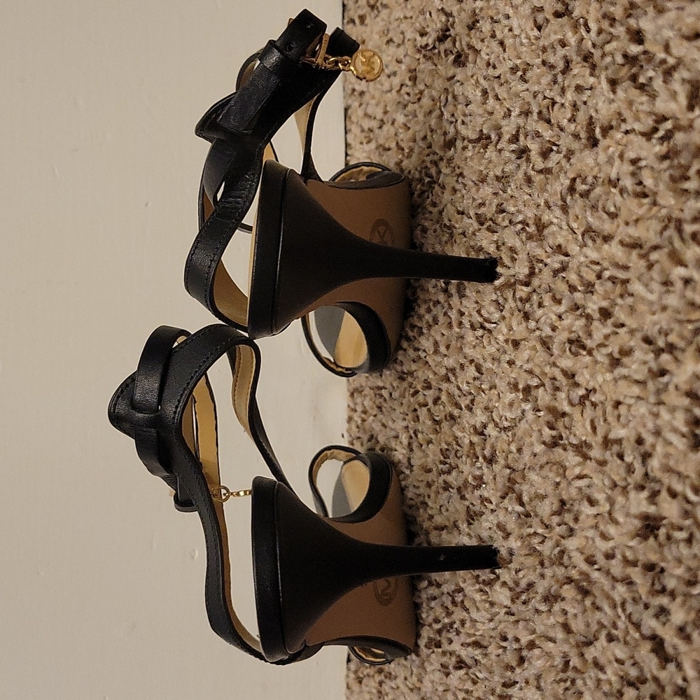 Shoes - Picture 2 of 2